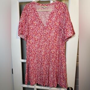 Women’s Pink Floral V-Neck Tiered Dress